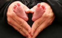 5 loving parent baby's feet